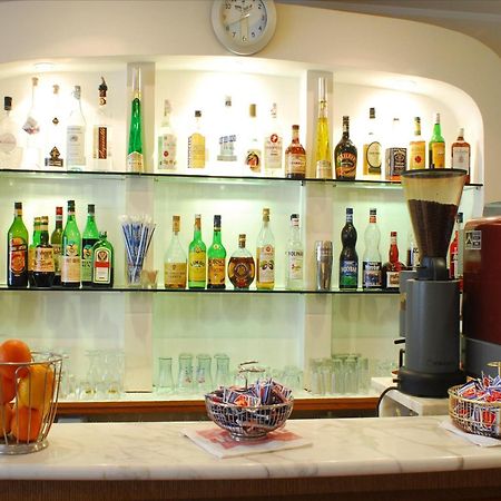 Hotel Veliero Rimini Eksteriør billede
