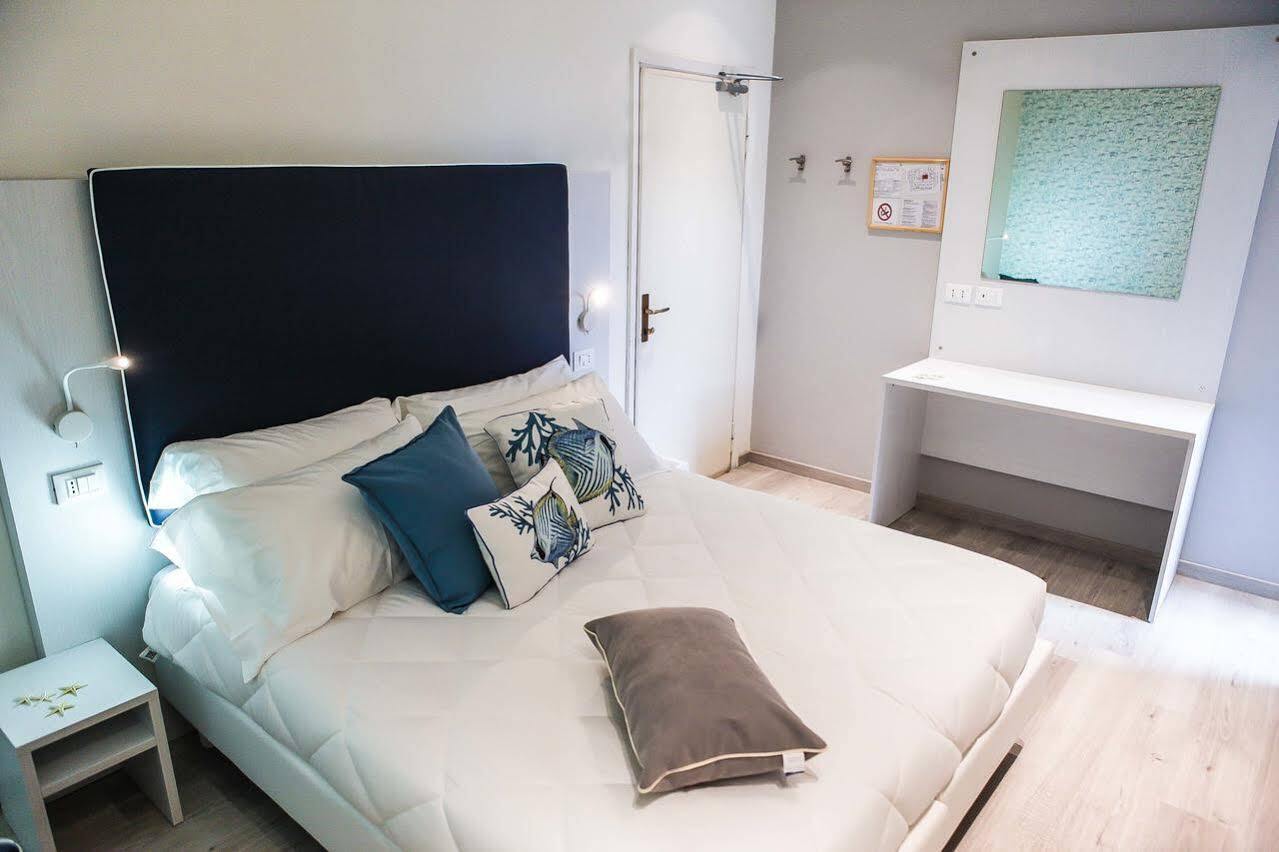 Hotel Veliero Rimini Eksteriør billede