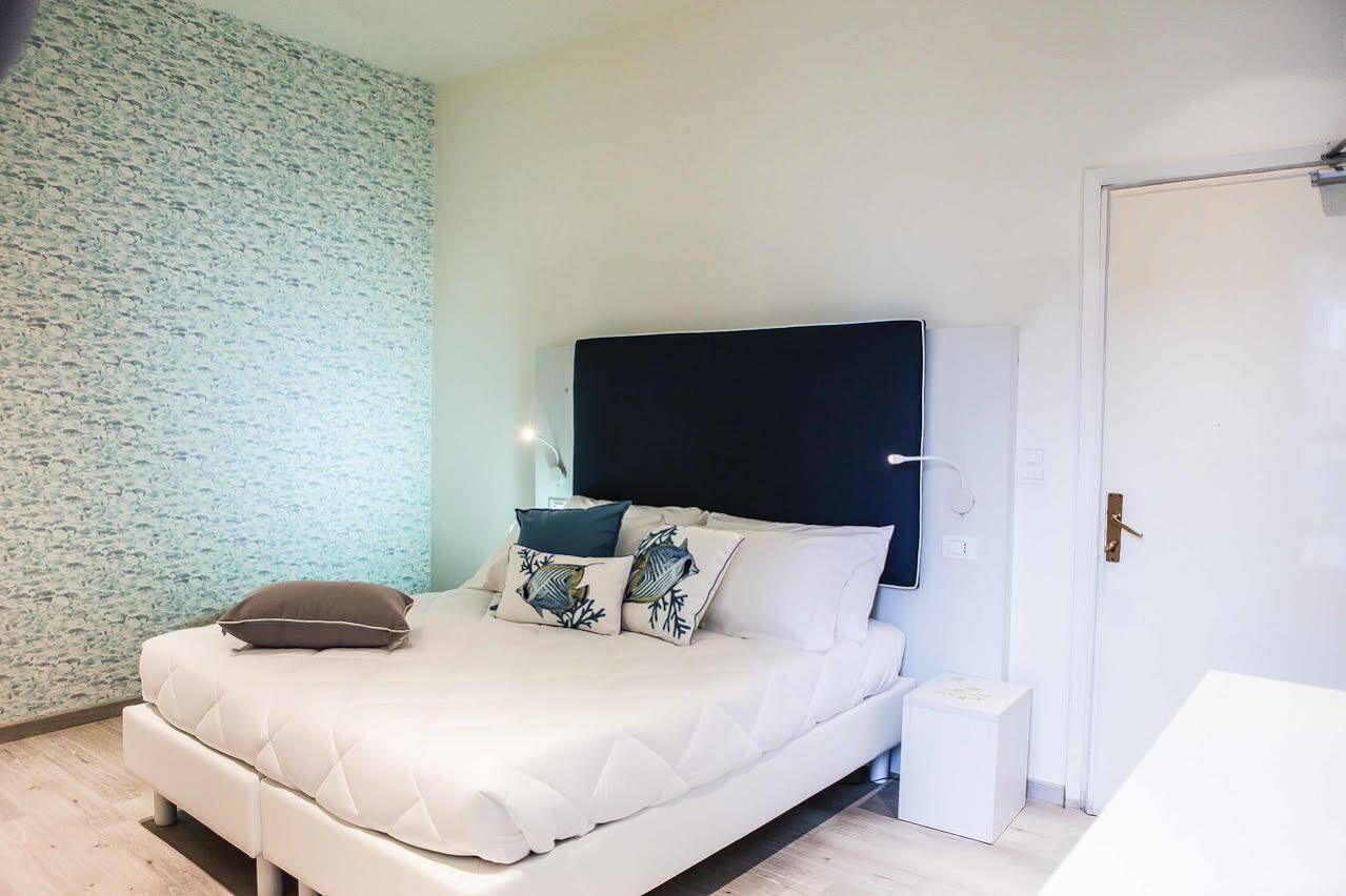Hotel Veliero Rimini Eksteriør billede