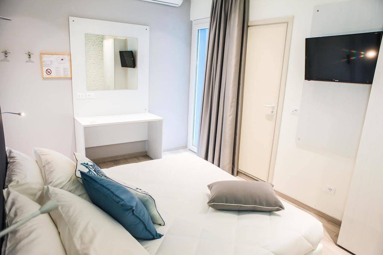 Hotel Veliero Rimini Eksteriør billede