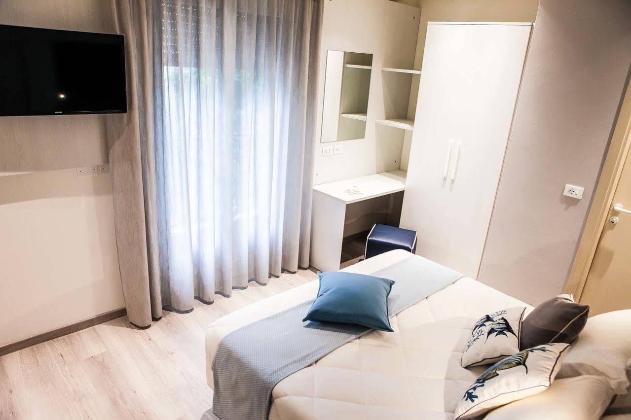 Hotel Veliero Rimini Eksteriør billede